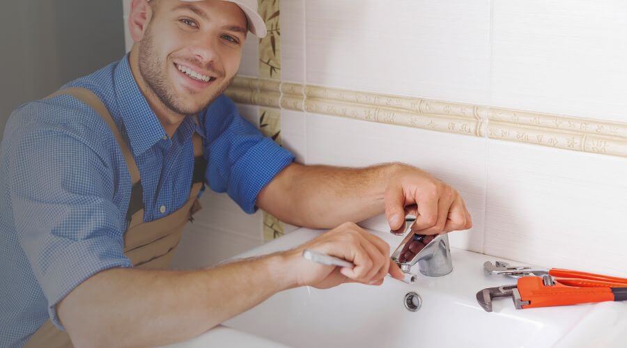 Local expert plumbing services in Farragut, IA